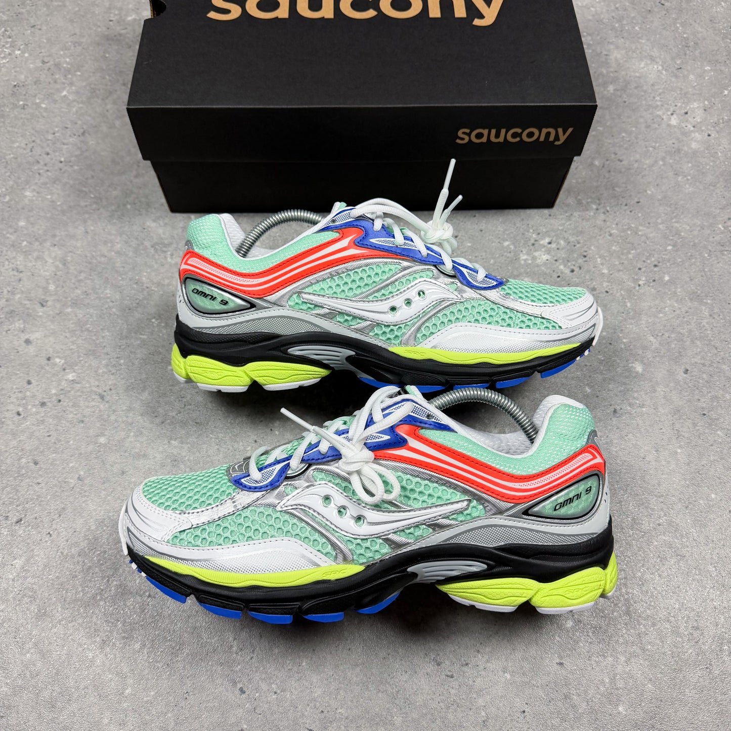 Saucony ProGrid Omni 9 (Mint)