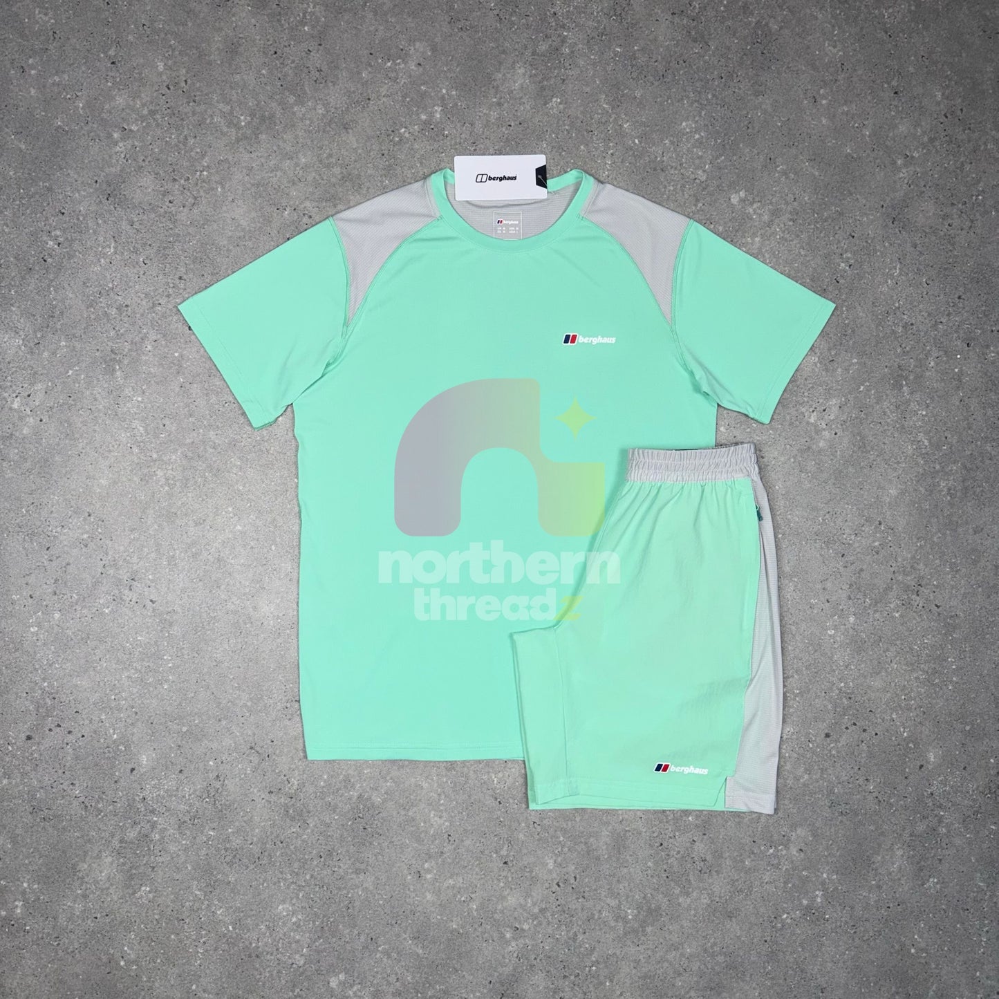 Berghaus Tech Set (Mint)