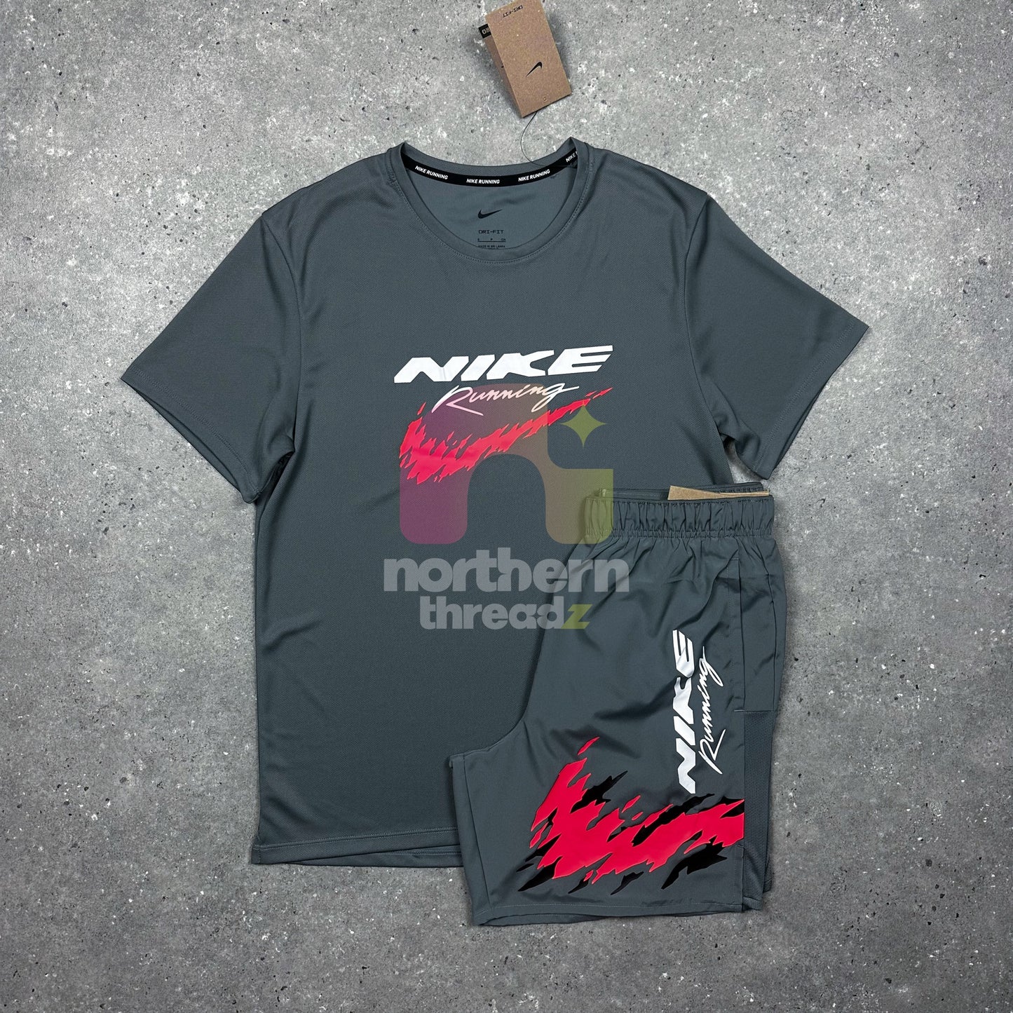 Nike Run Set (Grey/Red)