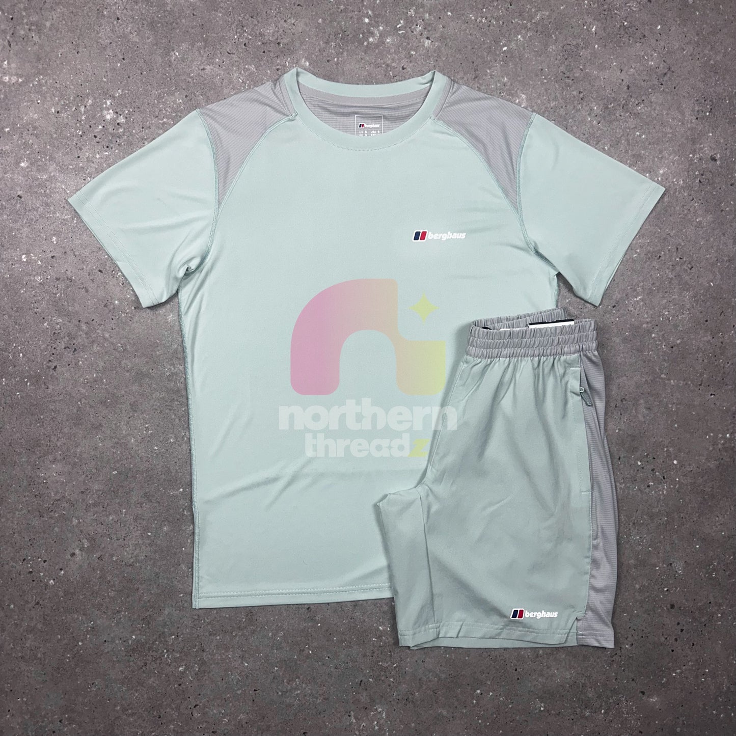 Berghaus Tech Set (Mint)