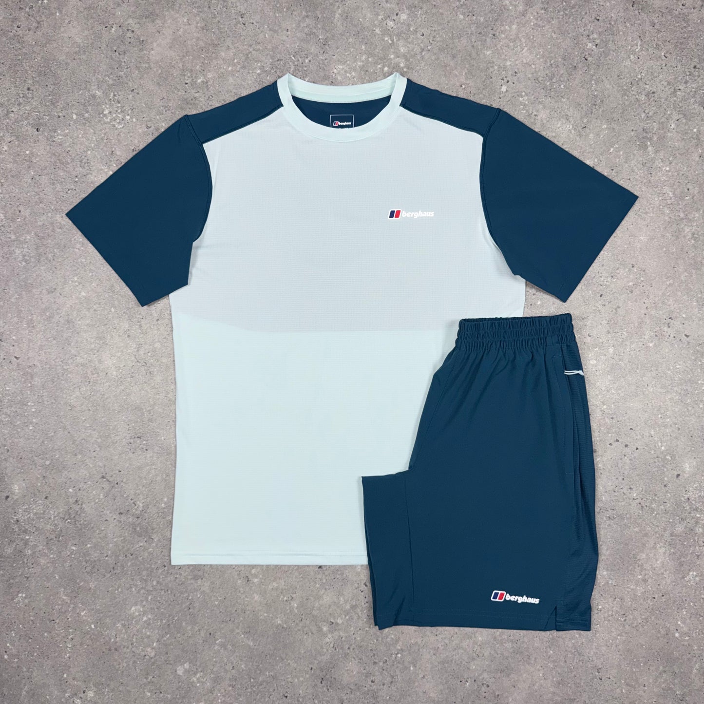 Berghaus 1/4 Zip Tri Set (Sky/Blue)