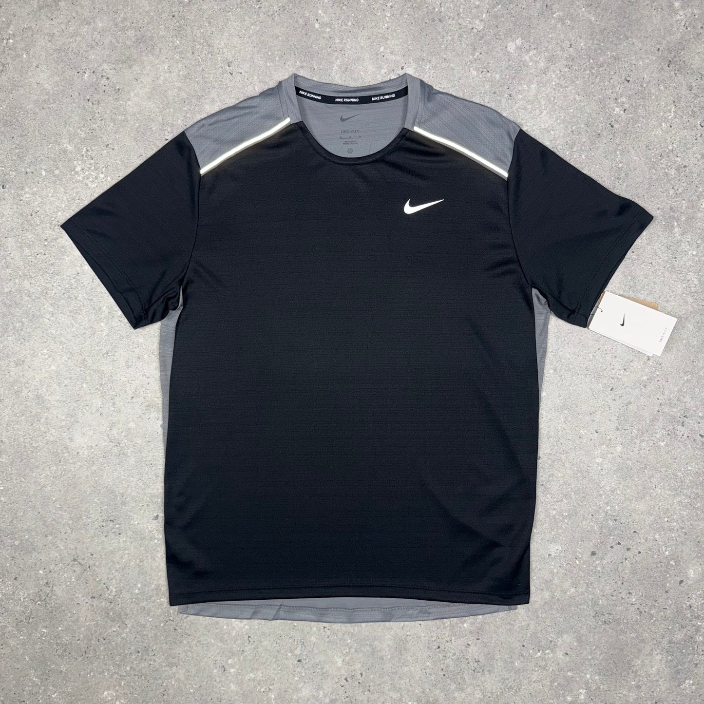 Nike Miler T-Shirt (Black/Grey)