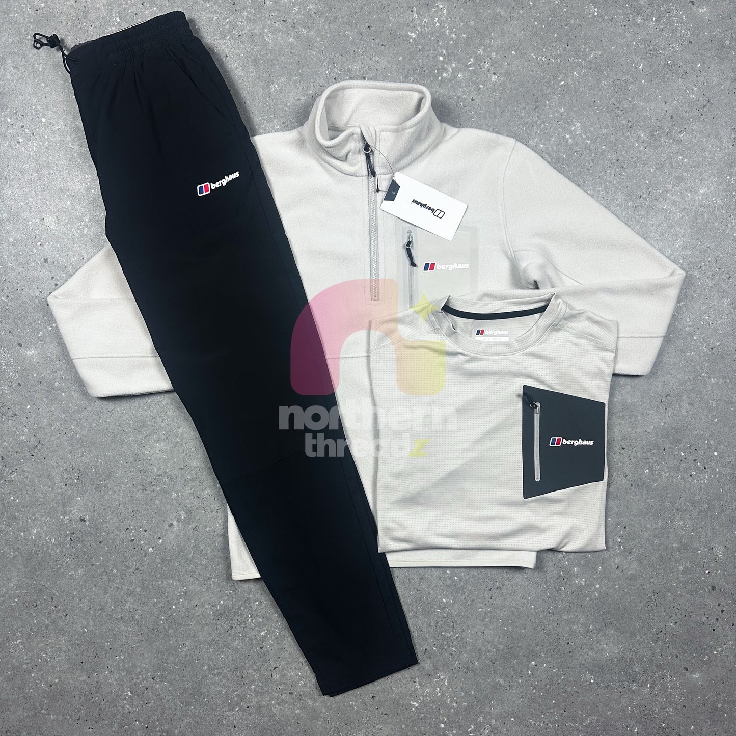 Berghaus 1/2 Zip Tracksuit Tri Set (Beige/Black)