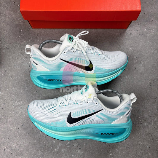 Nike Vomero 18 (Dusty Cactus)