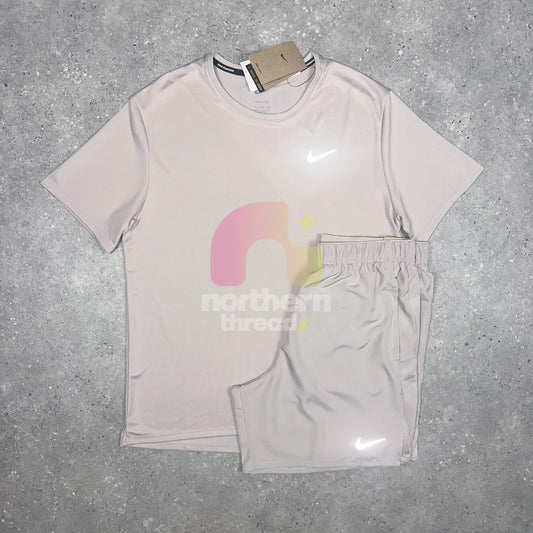 Nike Windbreaker Tri Set (Sand)