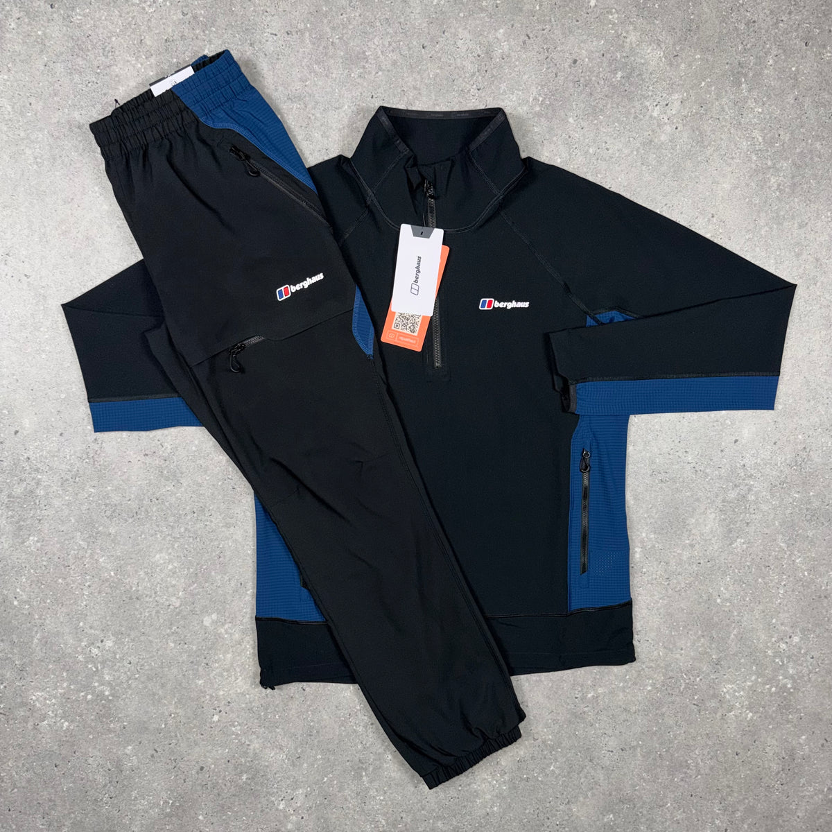 Berghaus 1/2 Zip Tracksuit 'Black/Blue'