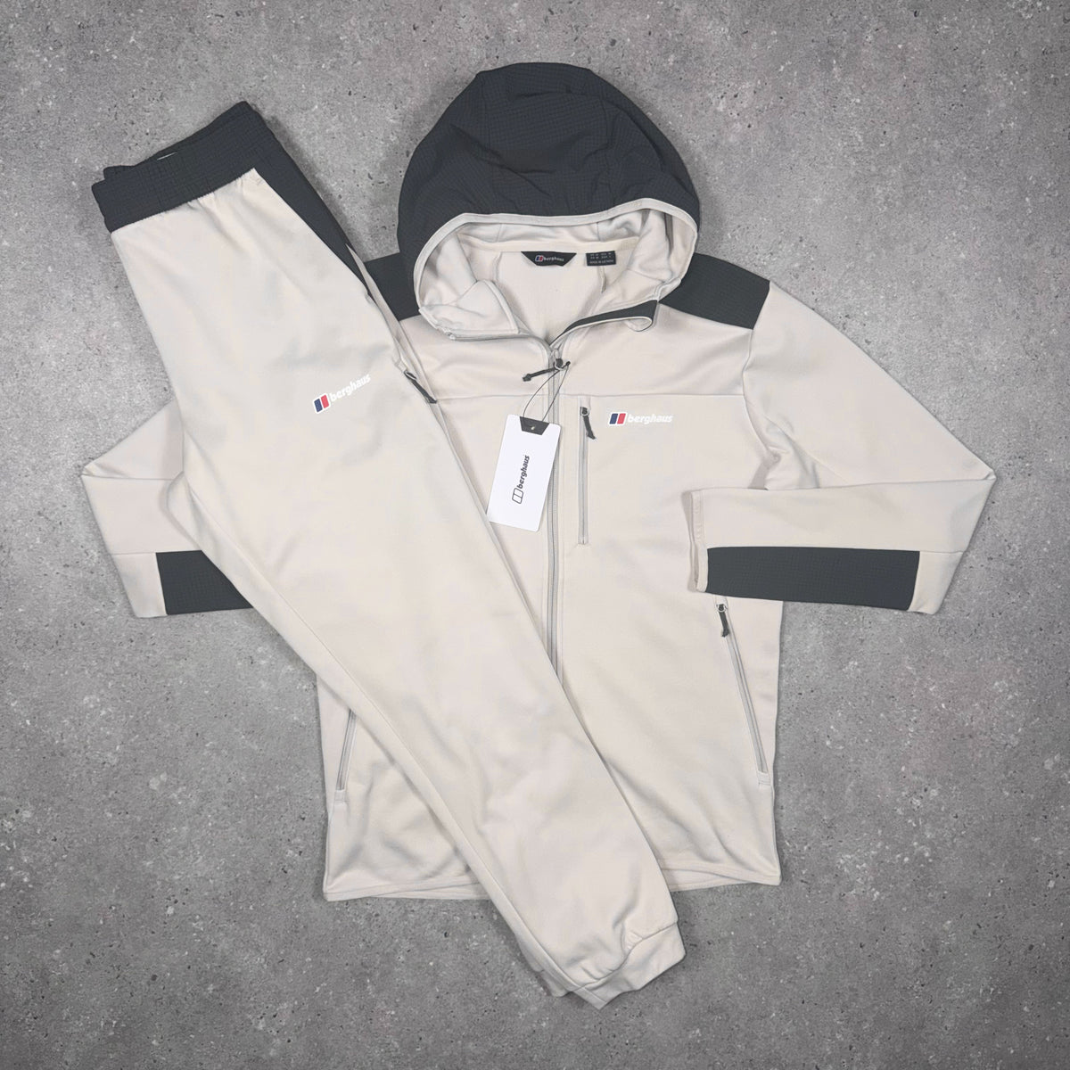 Berghaus Poly Tracksuit 'Beige'