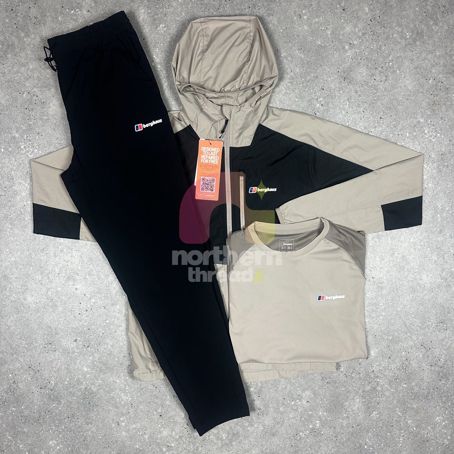 Berghaus Axis Tracksuit Tri (Sand/Black)