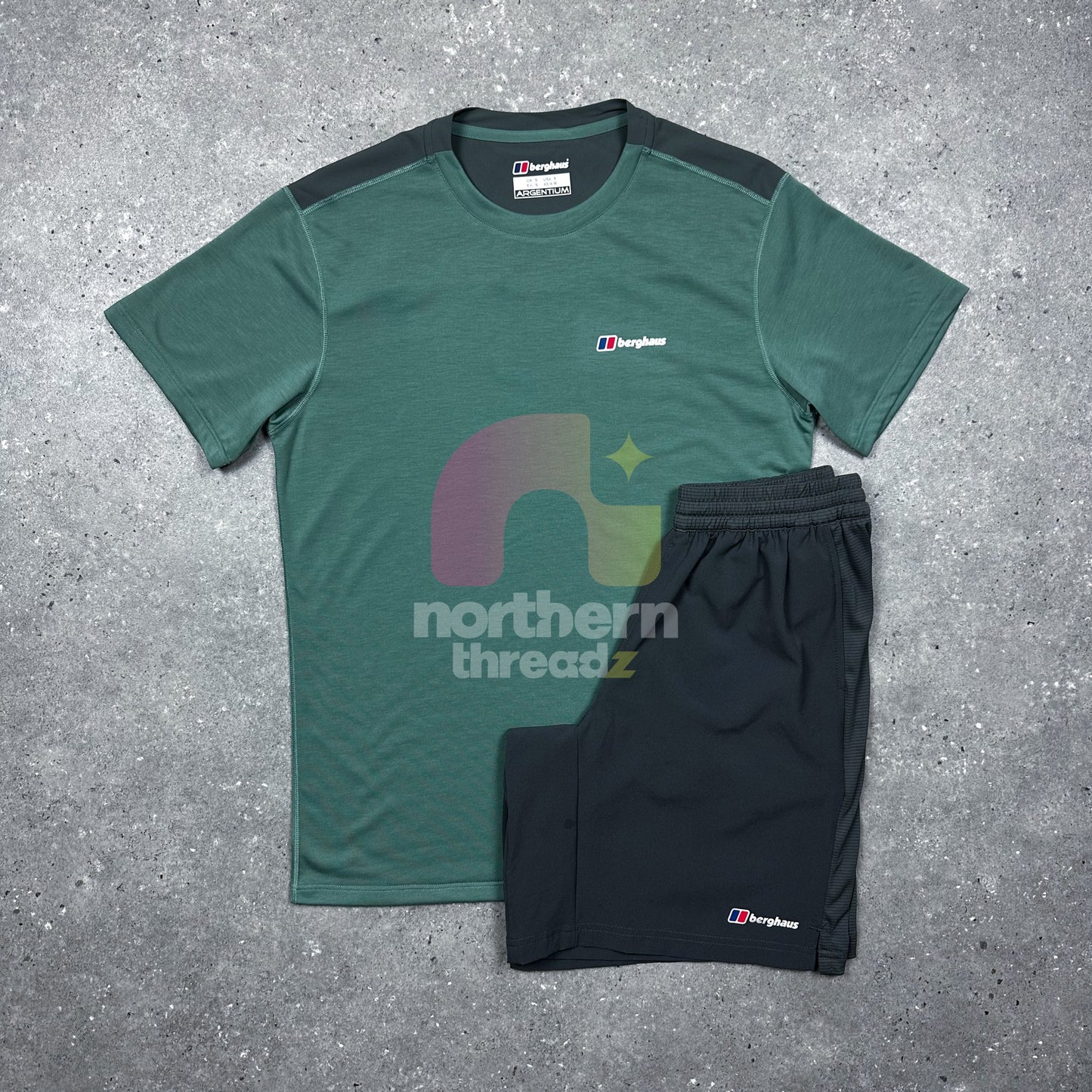 Berghaus Tech Set (Green/Charcoal)