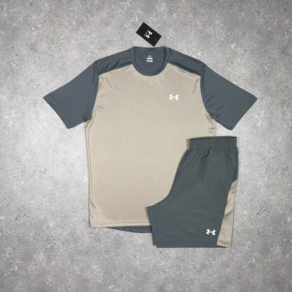 Under Armour Tech Set (Beige/Grey)