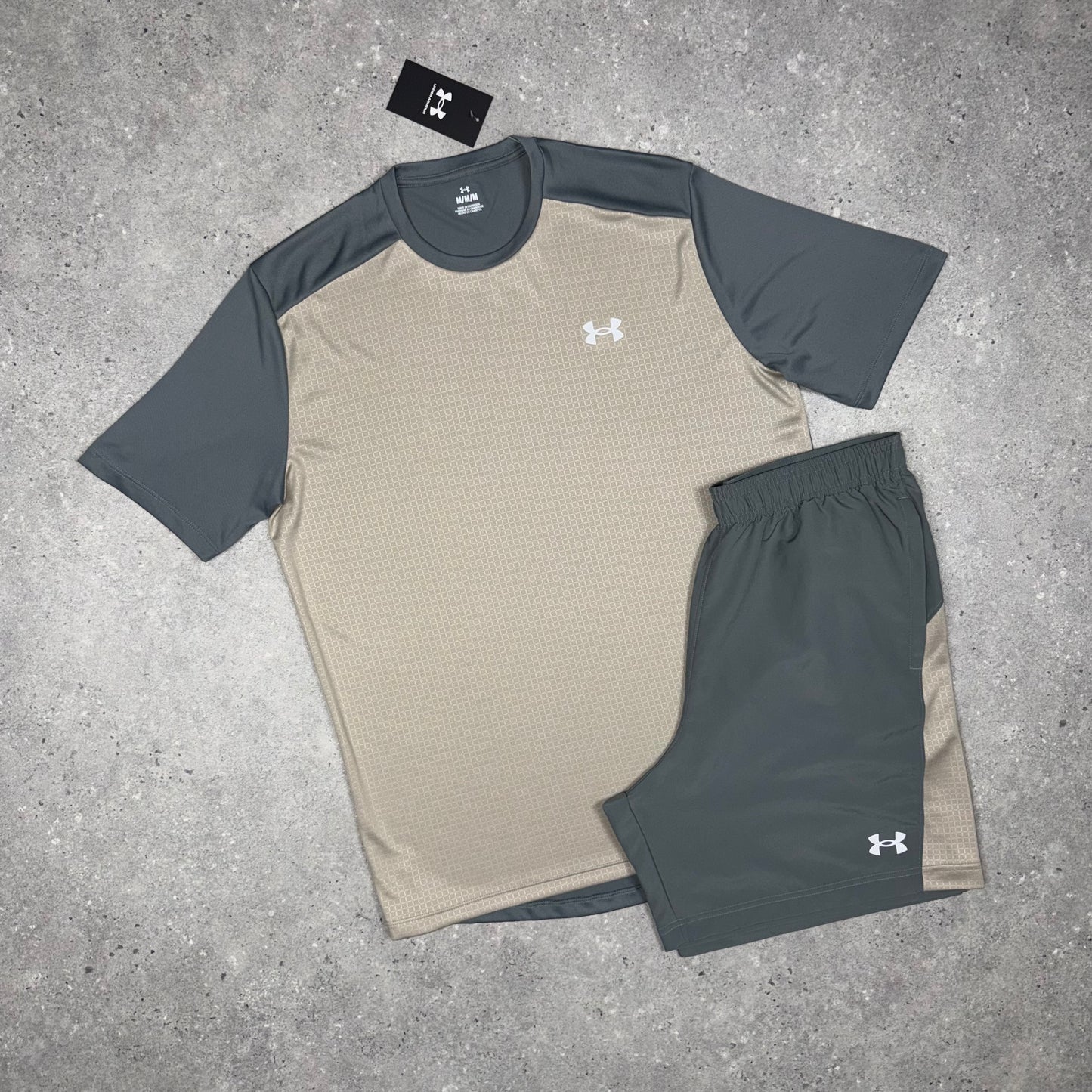 Under Armour Tech Set (Beige/Grey)