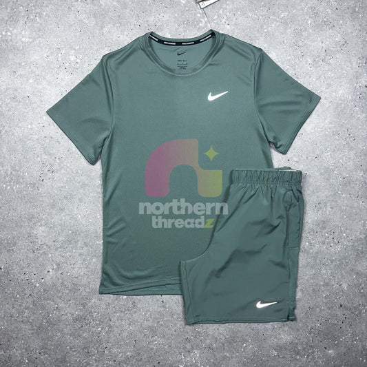 Nike Miler Set (Khaki)