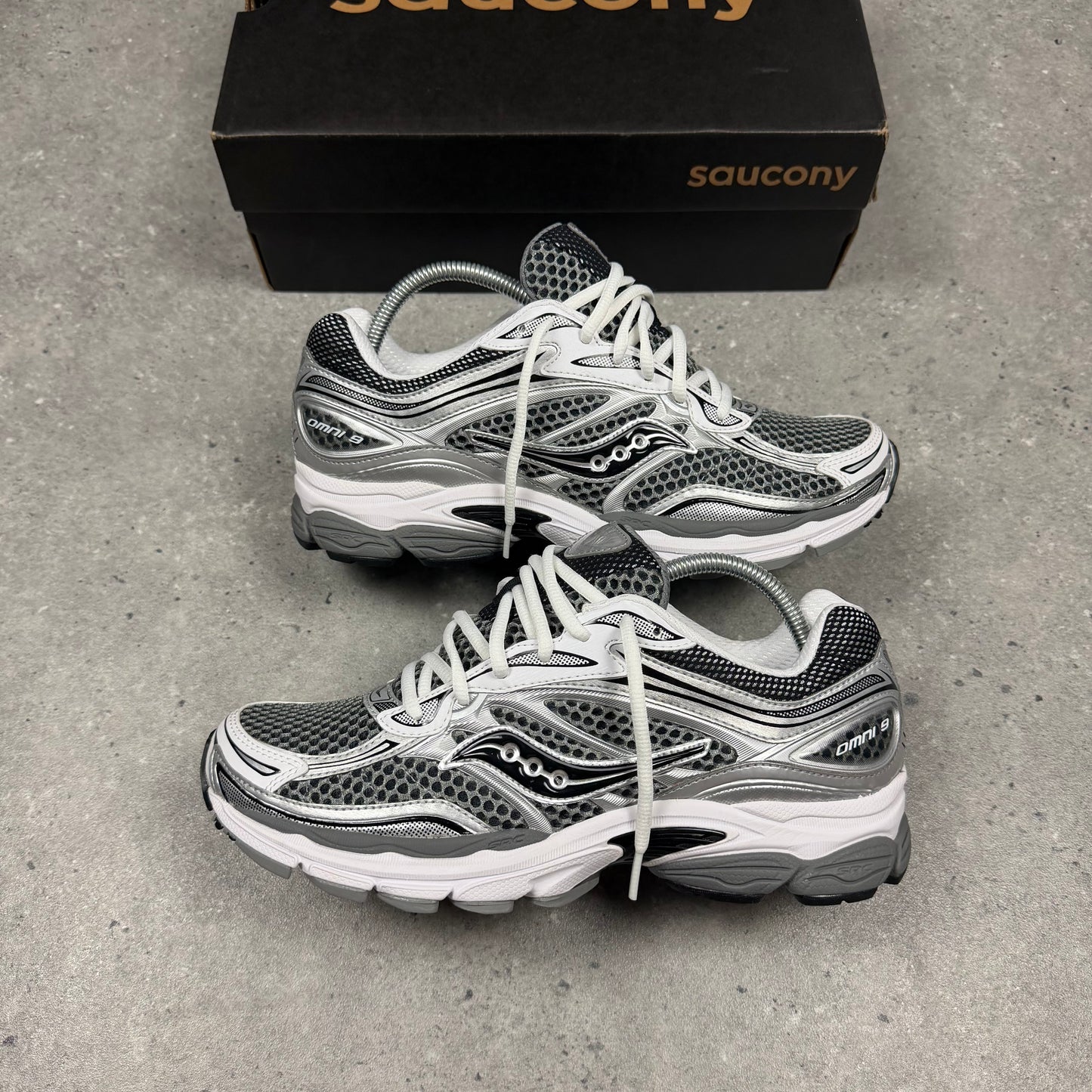 Saucony ProGrid Omni 9 (Grey Silver)