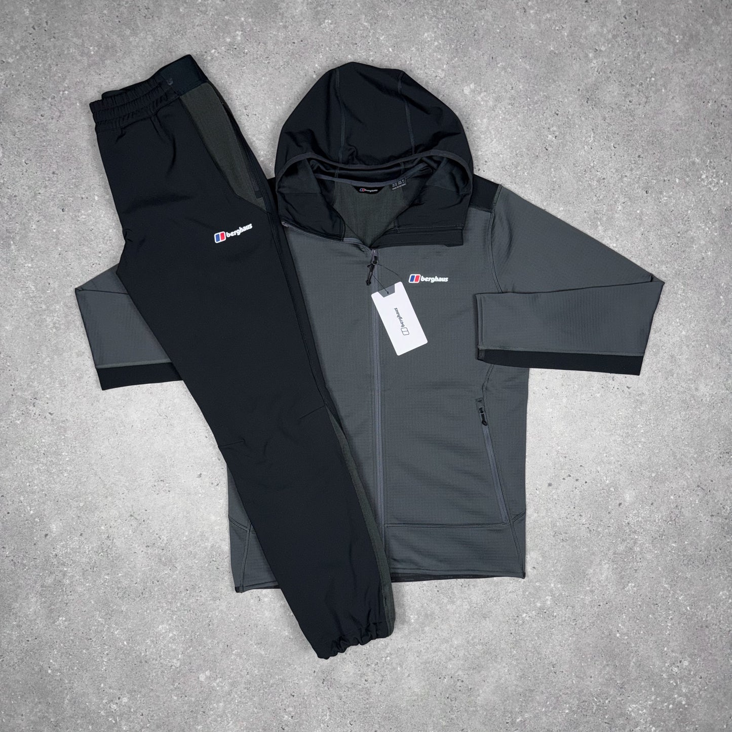 Berghaus Summit Cotton Tracksuit (Black/Grey)