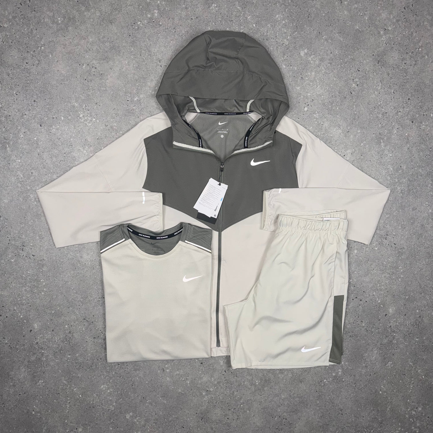 Nike Windbreaker Tri Set (Beige)