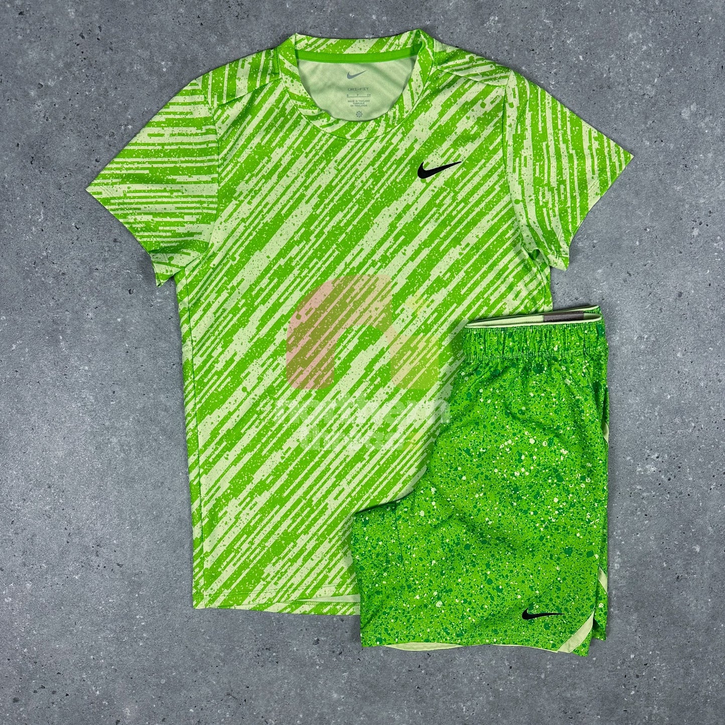 Nike GFX Set (Green) - S / S - Outfits - Northern Threadz