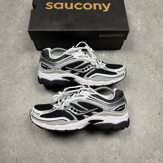 Saucony ProGrid Omni 9 (Black White)