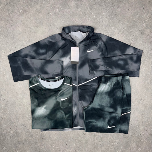 Nike Smoke Tri Set (Grey)