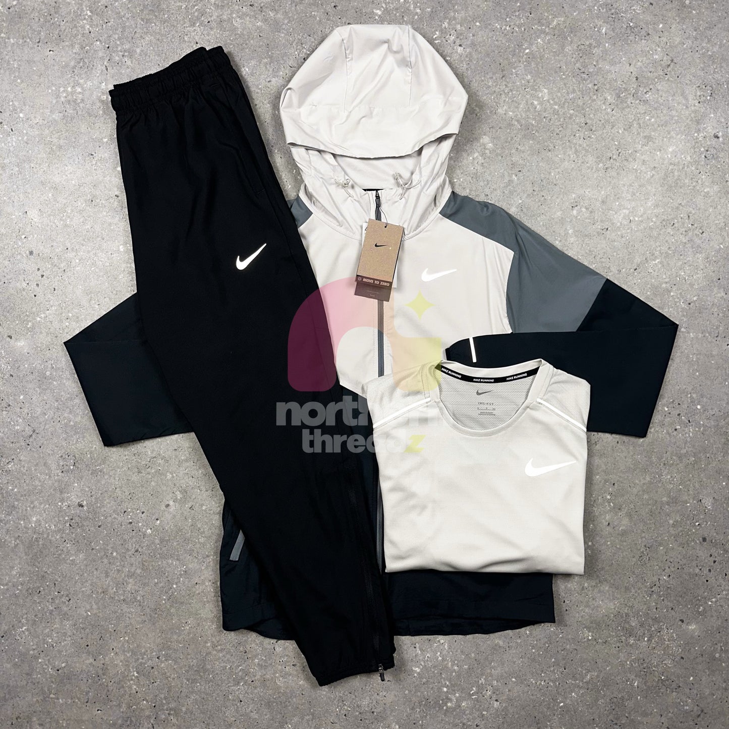 Nike Windbreaker Tracksuit Tri (Beige/Black)