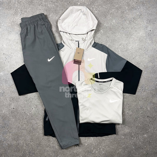 Nike Windbreaker Tracksuit Tri (Beige/Grey)