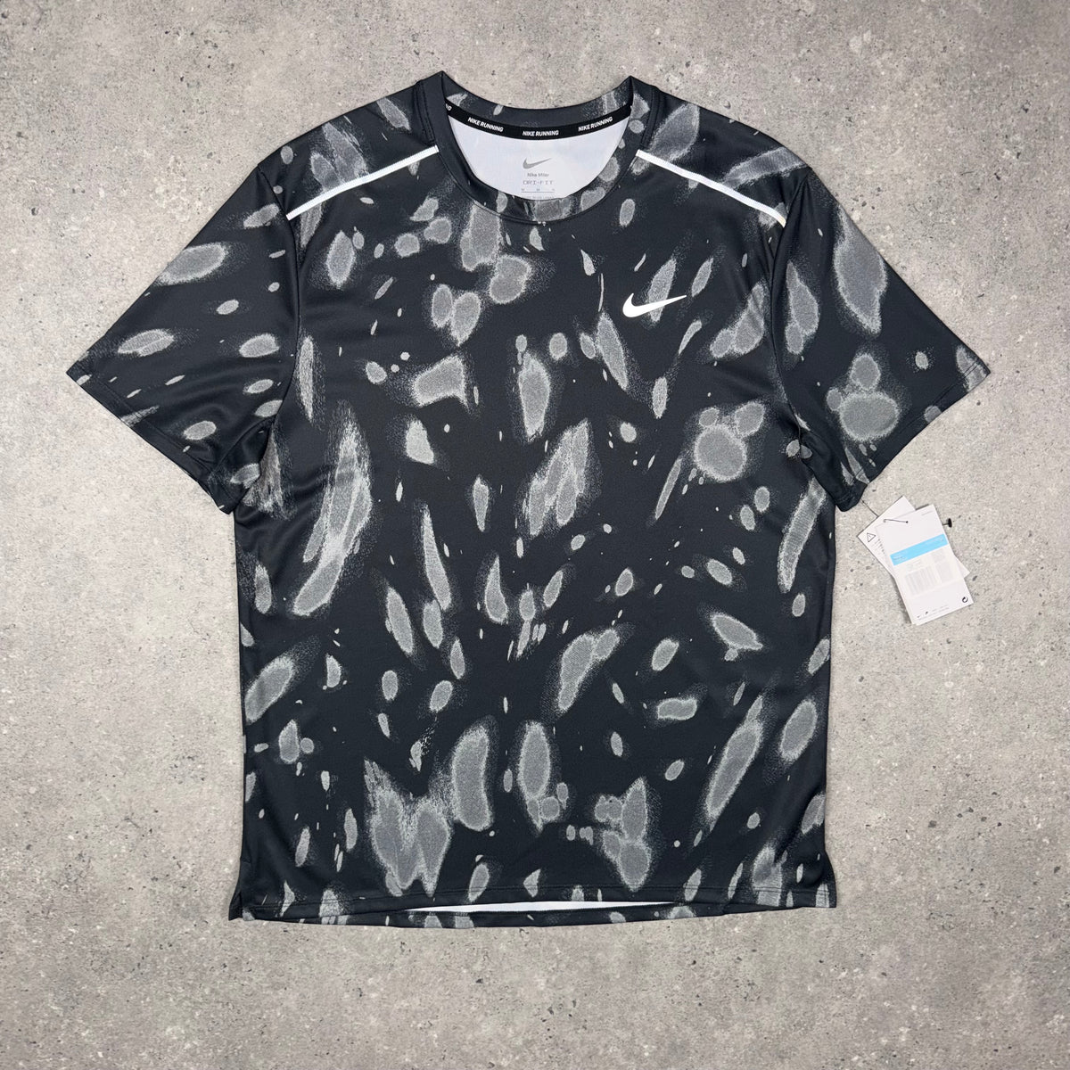 Nike Miler Eclipse T-Shirt 'Black'