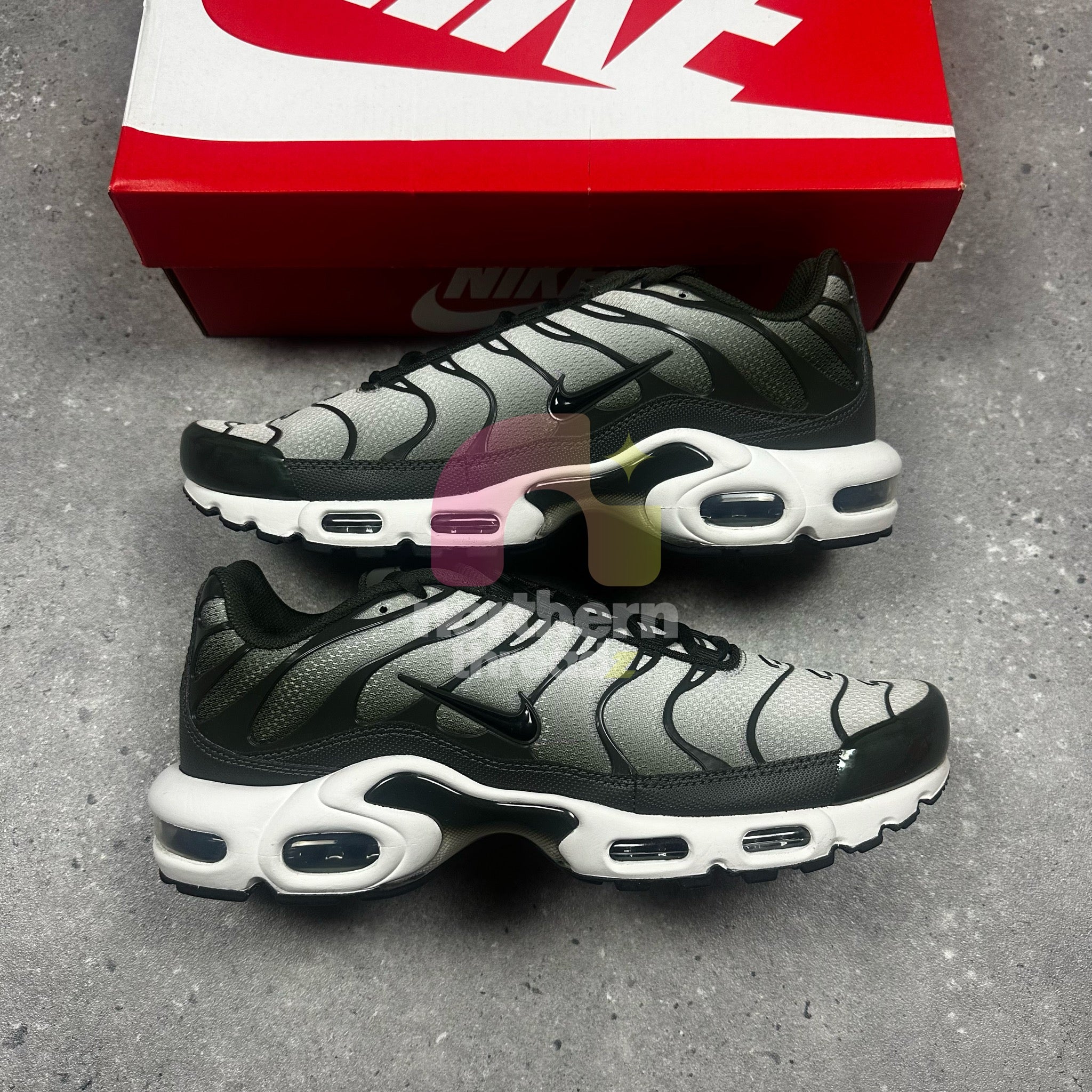 Nike Air Max Plus TN (Khaki Green) - UK8 - Footwear - Northern Threadz
